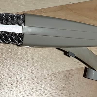 Vintage Sennheiser MD 421-2 Cardioid Dynamic Microphone 1960s (serial no. 24733) image 4