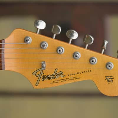 Fender Custom Shop 1965 Stratocaster HSS Journeyman - 3-Color Sunburst image 2