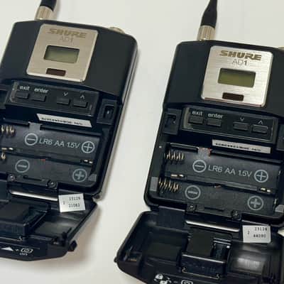 Shure AD1 Wireless Bodypack Transmitters (4 Pack) w/ 6 Instrument Cables, Battery Adapters, Locking TA4M – In Original Boxes image 9