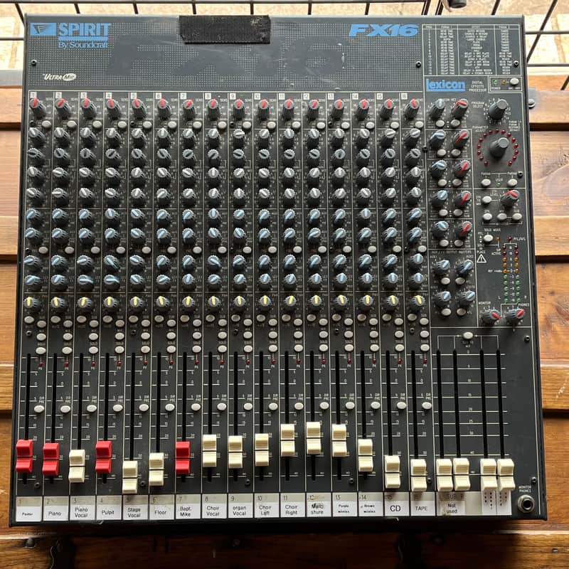 16676) Spirit by Soundcraft FX16 Mixer with Lexicon FX | Reverb