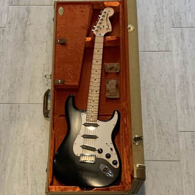 Fender Billy Corgan Artist Series Signature Stratocaster 2009 - 2012 - Black image 1