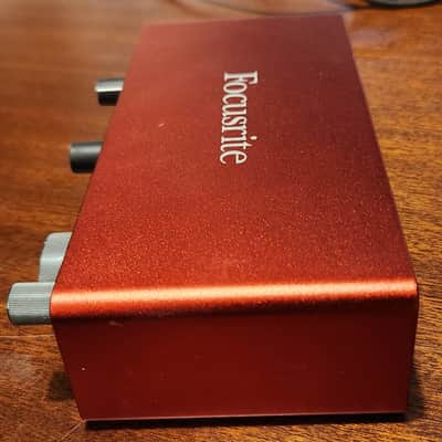 Focusrite Scarlett 2i2 Audio Interface w/ USB cable image 2