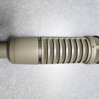 Electro-Voice RE20 Cardioid Dynamic Microphone 1968 - Present - Gray image 3