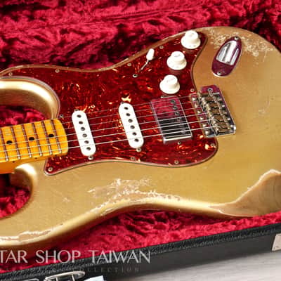 2021 Fender Custom Shop 1969 Stratocaster Heavy Relic HSS-Aztec Gold. image 3