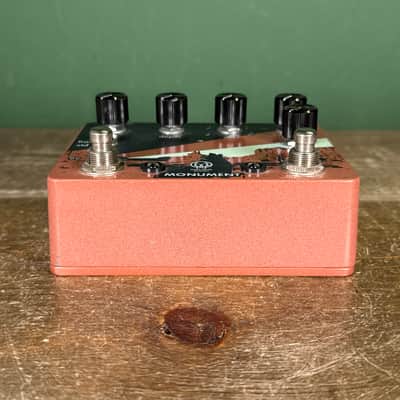 Walrus Audio Monument Harmonic Tap Tremolo V1 2017 - Coral / Black image 6