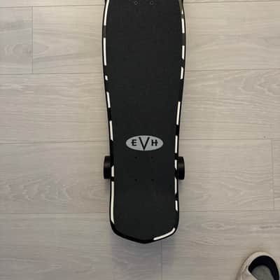 EVH Aluminati Skateboard 2020s - Black / White image 2