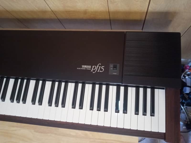 YAMAHA電子ピアノ、pf15 1A1C927F0CC341258713C1A6BC10A6