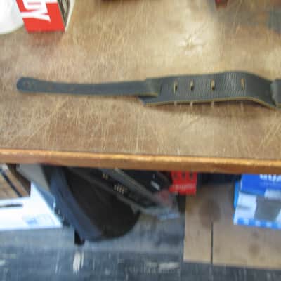 Italia Leather Straps Guitar Strap 2.5" Black Leather Excellent Condition image 4