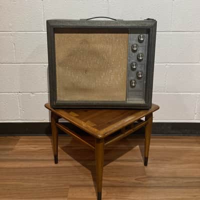 Silvertone Model 1482 5-Watt 1x12 Guitar Combo 1960s - Black image 1
