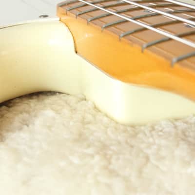Fender Japan '57 Reissue Precision Bass PB57-55 Vintage White 1986/7 image 11