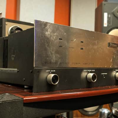 Vintage McIntosh MC2200 Power Amplifier Pro Serviced image 2