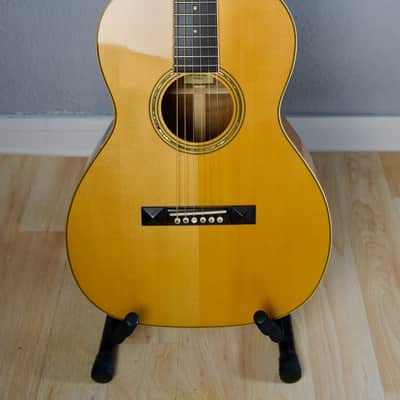 Stevens 00 12 fret Engelmann spruce top Blackwood back and sides image 2