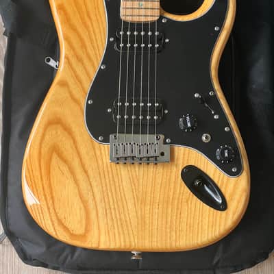 Fender Special Edition Lite Ash Stratocaster 2004 - 2008 - Natural image 2