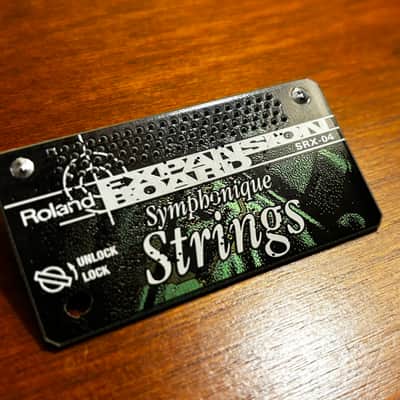 Roland SRX-04 Symphonique Strings Expansion Board 2000s - Green image 2