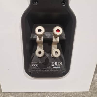 Bowers & Wilkins 606 - Bookshelf Speakers - Pair - White - Excellent image 11