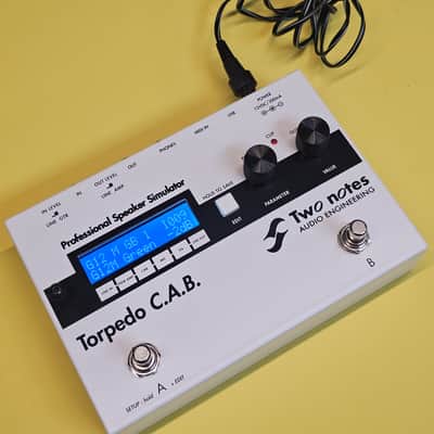 Two Notes Torpedo C.A.B. Speaker Simulator Pedal - White/Black image 3