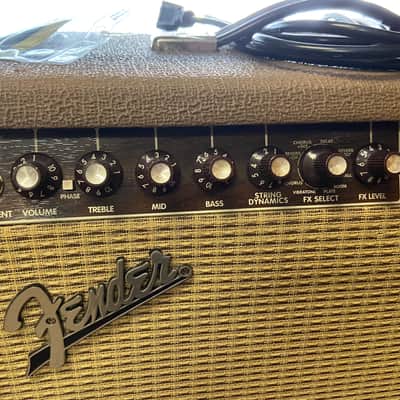 Fender Acoustasonic 30 DSP 2-Channel 30-Watt 1x8" Acoustic Guitar Amp with Onboard Effects 2004 - 2011 - Brown image 5