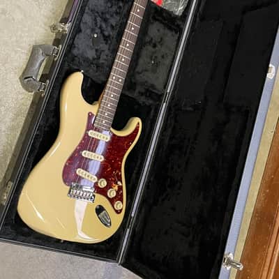 Fender FSR Limited Edition Standard Stratocaster 2014 - Olympic White image 10