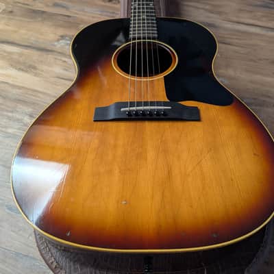 Gibson LG-1 Acoustic Guitar 00 Size 1964 Sunburst Great Condition W/OSSC image 3