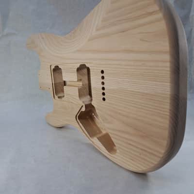 Unfinished Ash HxH Hardtail guitar body - fits Fender Strat Stratocaster necks J2421 image 4