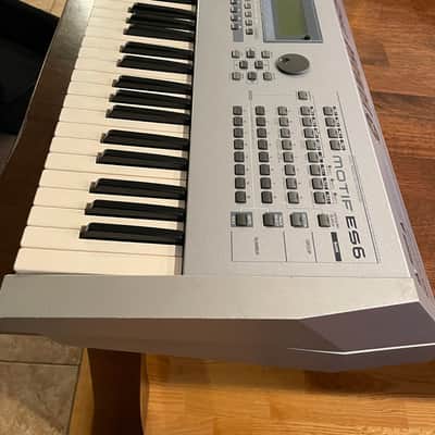 Yamaha Motif ES6 Music Production Synthesizer image 9