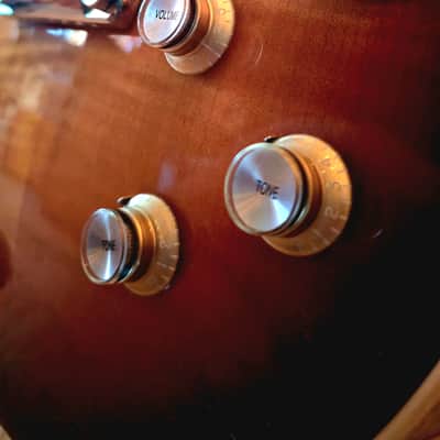 Gibson Les Paul Standard '60s 2019 - Present - Bourbon Burst image 11