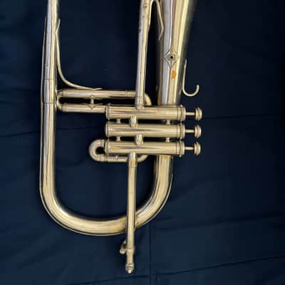 Couesnon Flugelhorn 1945 - Silver image 2