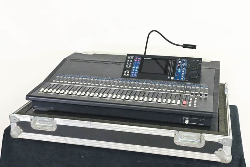 Yamaha LS9-32 32-Input Digital Mixing Console with Road Case CG01SF7 *ASK FOR SHIPPING* image 1