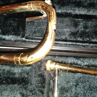 Yamaha YSL-354 Standard Trombone, Japan, Lacquered Brass image 2