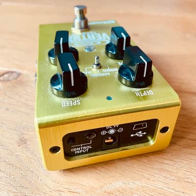 Source Audio Vertigo Tremolo - mint ! image 3