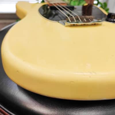 Fender Musicmaster Vintage Electric Guitar with Rosewood Fretboard 1976 - Olympic White image 19