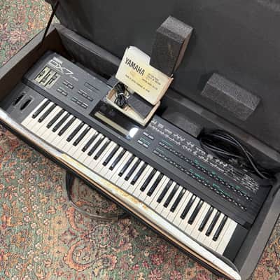 Yamaha DX7 II-FD 16-Voice 61-Key Vintage FM Synthesizer Keyboard & Case WORKING