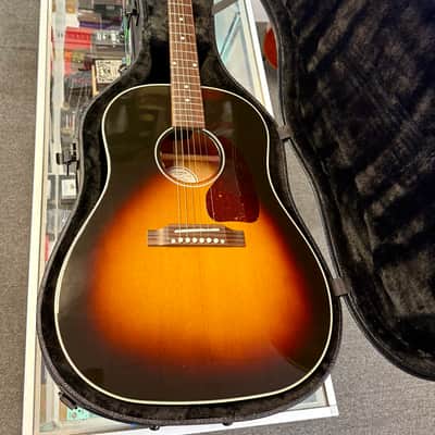 Immagine Gibson J-45 Standard 2025, Vintage Sunburst with Case - Pre Owned - 3