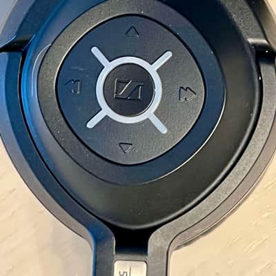 Sennheiser  MM 550-X Wireless Bluetooth Travel Headphones 2000s image 5