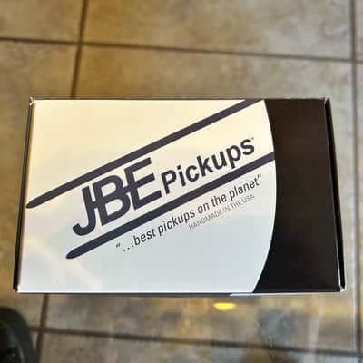 JBE Pickups Joe Barden Engineering (JBE Pickups) JM Two/Tone Jazzmaster-Styled Pickup Set Black 2024 - Black image 3