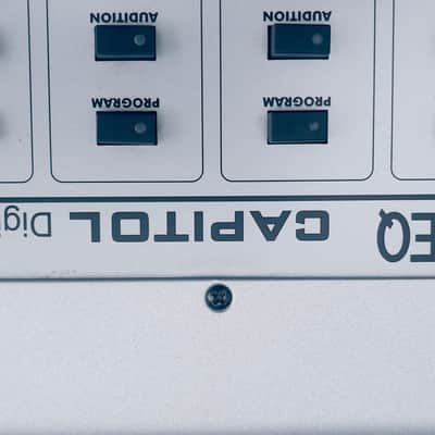 AEQ Capitol - Weiss silber image 2