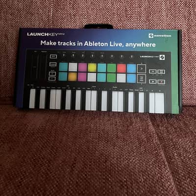 Novation Launchkey Mini MKIII MIDI Keyboard Controller 2019 - Present - Black