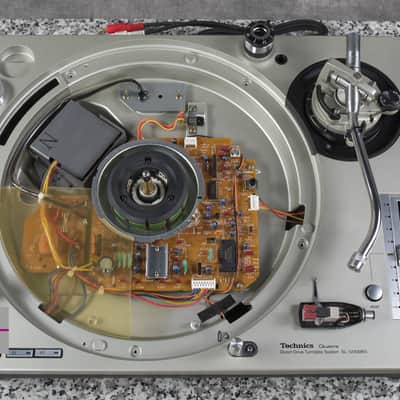 Technics SL-1200MK5 Silver Direct Drive DJ Turntable in Good Condition image 12