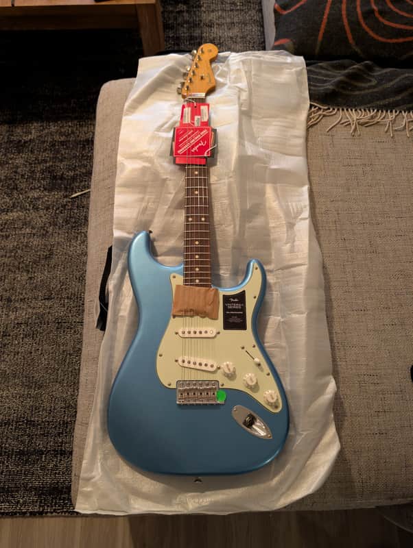 Fender Vintera II Limited Edition Road Worn '60s Stratocaster - Lake Placid Blue image 1