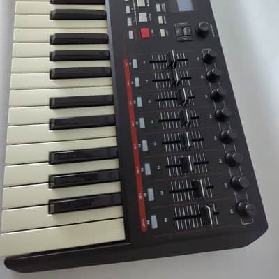 Akai MPK249 49-Key MIDI Controller Keyboard image 3