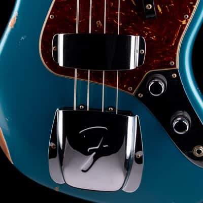 Fender Custom Shop 1960 Jazz Bass Relic Aged Ocean Turquoise image 4
