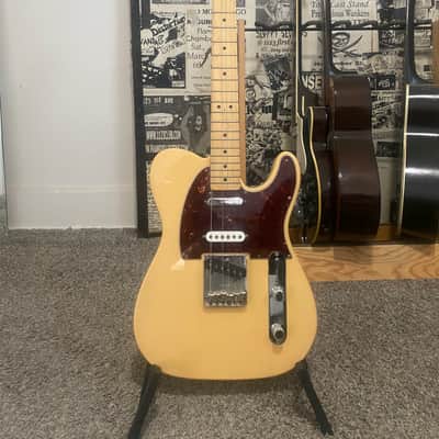2011 MIM Fender Deluxe Nashville Telecaster with Maple Fretboard - Honey Blonde image 1