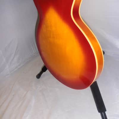 Vantage 635V in excellent condition includes HSC! image 8