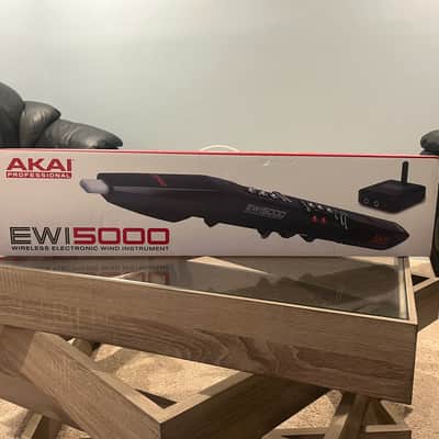 Akai EWI 5000 - Black - In Box w/ Wireless Receiver