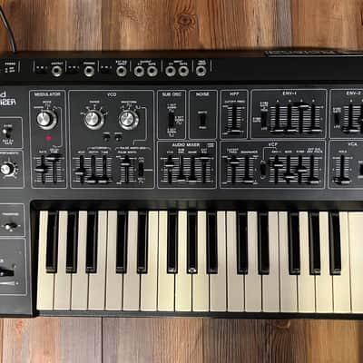 Roland SH-1 Classic MonoSynth - 1978!