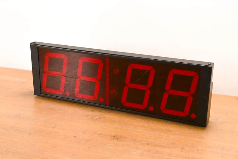 Masterclock TCD44 Time Code Display Studio Clock (NO POWER SUPPLY) CG01UXH image 1