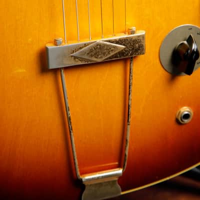 Gibson ES-345 Stereo Vintage 1968 Semi-Hollow Sunburst Electric Guitar Pre-Owned image 8