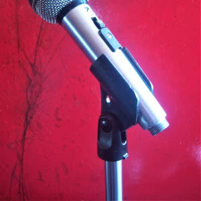 Vintage 1970's Shure PE-585 dynamic cardioid microphone Satin Chrome w mic clip image 5