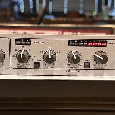 dbx 266xs Dual-Channel Compressor / Gate 2010s - Silver Bild 3