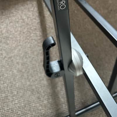 3-tier heavy duty double braced keyboard stand image 2